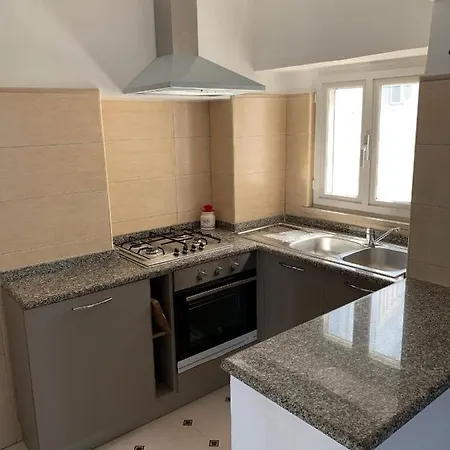 Magi - Orchidea Apartment *